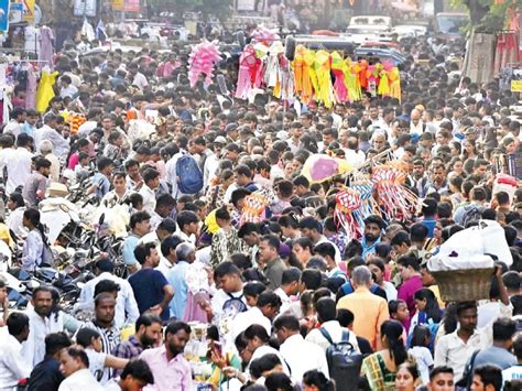 Dhanteras records ₹1 lakh crore in shopping