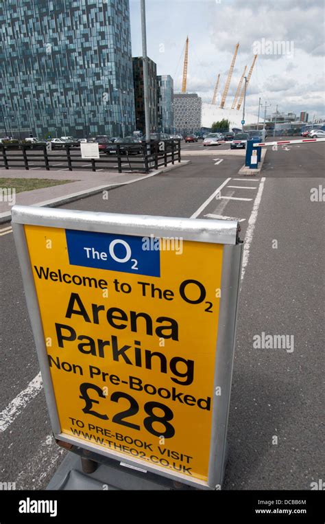 O2 Arena Sign 的图像结果