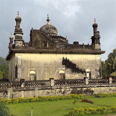 Raja's Tomb, Madikeri - Tripadvisor
