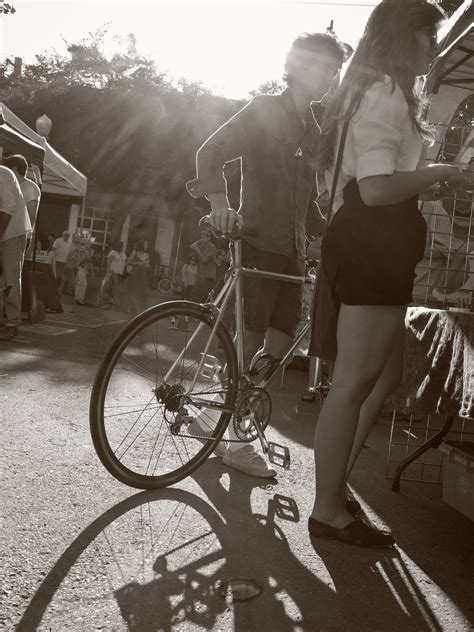 Cycling Black and White 的图像结果