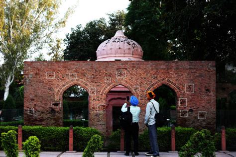 ਪਿੰਡ ਜੱਲ੍ਹੇ ਦੇ ਜਲ੍ਹਿਆਂਵਾਲਾ ਬਾਗ਼ ਦੀ ਕਹਾਣੀ