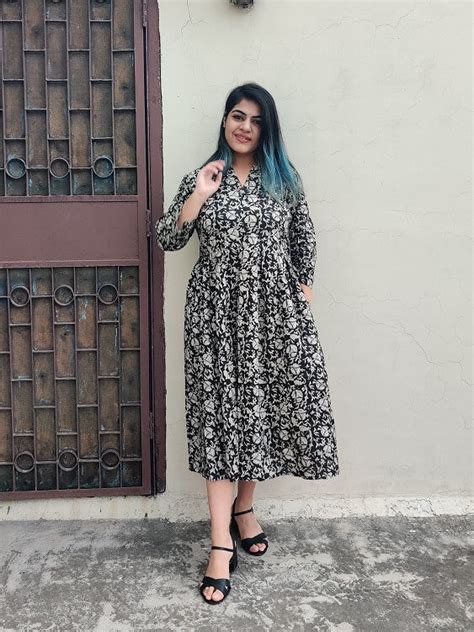 Black Kalamkari Hand Block Printed Midi Dress with Box Pleats – Kasaa Hues