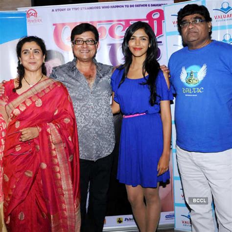 Ashok Saraf (R) poses with Pilgaonkar family- Supriya, Sachin and their ...
