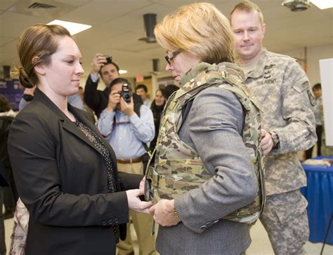 Natick, UMass Lowell to work together for Soldiers | Article | The ...