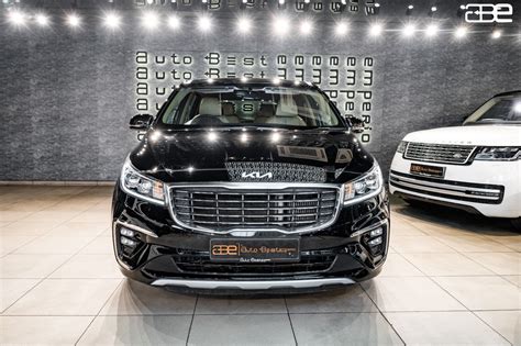 KIA CARNIVAL LIMOUSINE PLUS