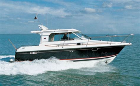 Nimbus 280 Coupe - Motor boats charter in Zadar | CROATIA CHARTER HOLIDAYS