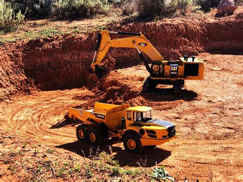 RC Dozer Build 的图像结果