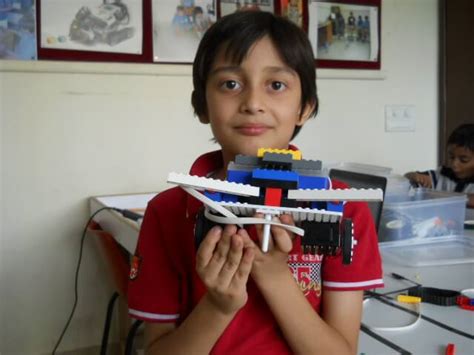 Robotics Workshops for Kids: Ignite Curiosity and Problem-Solving ...