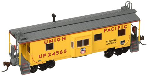 Buy Bachmann Bay Window Caboose Caboose, Prototypical Yellow Online at ...