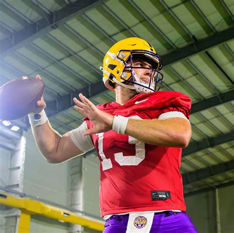 Welcome to the new Black Shoe Diaries: A fresh look, fewer ads and a ...