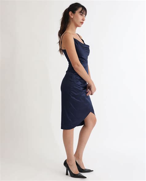 Rareism Women's Rilu Sheen Navy Poly Lycra Fabric Sleeveless Zip ...