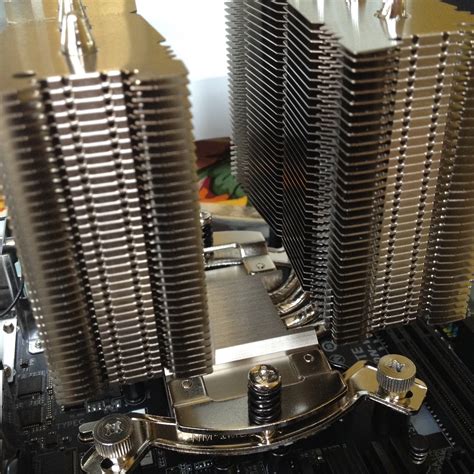 Inside of a New Desktop Computer 的图像结果