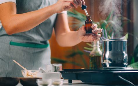Essential Oil Extraction Methods Explained: Steam Distillation vs Cold ...