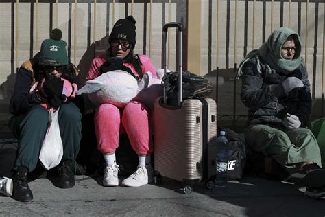 Mexico refuses U.S. military flight deporting migrants amid rising ...