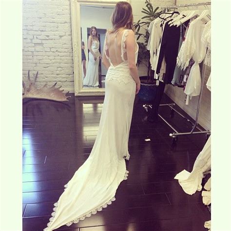 Hot vs Cold Bride 的图像结果