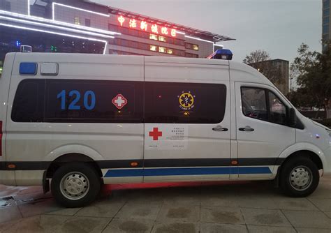 中国红十字重症患者救护转运车队首批10辆负压救护车投入使用