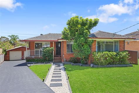 7 Tumut Place, Seven Hills NSW 2147 | Domain