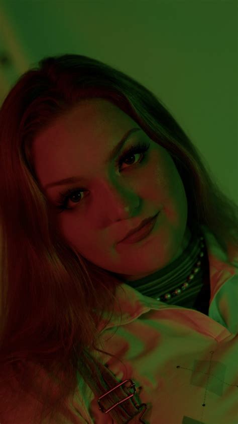 A Look into Sarah Free’s Musical Journey: From Young Creativity to ...