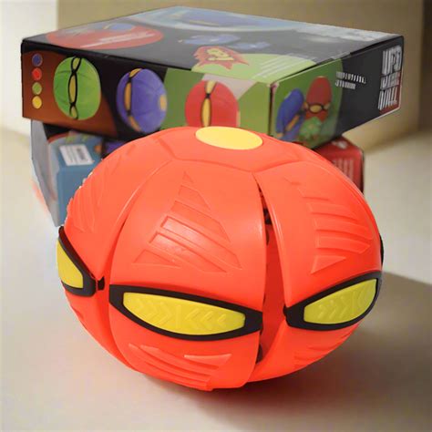 UFO Magic ball, Glowing Flying Toys for kids Age 3+(Random colour & de ...