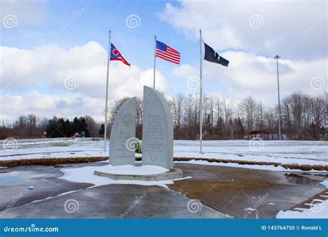 Welcome To Ohio Sign, Ohio Visitor Center Editorial Image - Image of ...