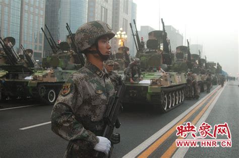 郑州26岁小伙两次参加大阅兵 给女儿起名"阅阅"_新浪河南_新浪网