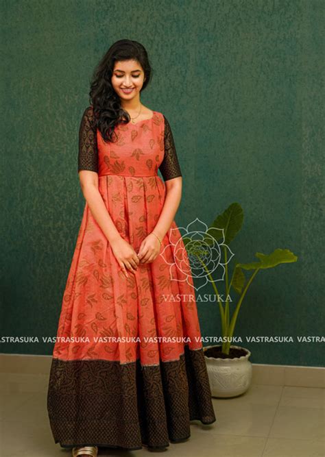 Rust orange banaras dupion – Vastrasuka