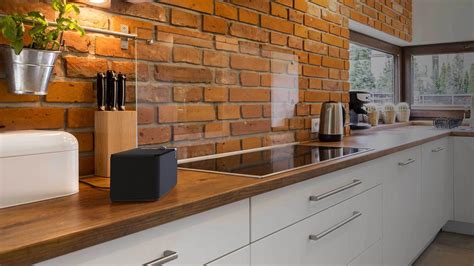 https://klipsch.imgix.net/general/Klipsch-the-one-plus-in-kitchen_2023-09-15-153551_fpxf.jpg?crop=focalpoint&domain=klipsch.imgix.net&fit=crop&fm=webp&fp-x=0.5&fp-y=0.5&h=1080&ixlib=php-3.3.1&q=100&w=1920