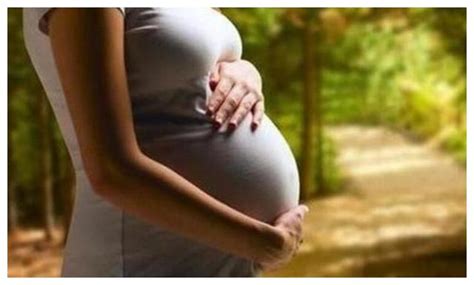 怀孕期间肚子发紧发硬，多半与孕期“坏习惯”有关，这几点要注意__财经头条