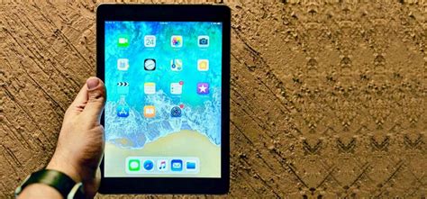 The 2018 iPad Is the Perfect Gadget For College Students Still ...