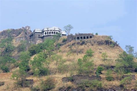 Daulatabad Fort | Ajanta And Ellora - What to Expect | Timings | Tips ...