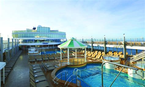 Norwegian Jewel Cruise Ship Reviews & Itineraries