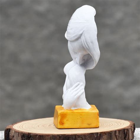 Buy Unique Mother & child showpiece – Gifts for Mom to Be, Get upto 60% off