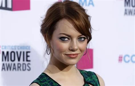 Download wallpaper look, face, Girl, Emma Stone, Emma Stone, section ...