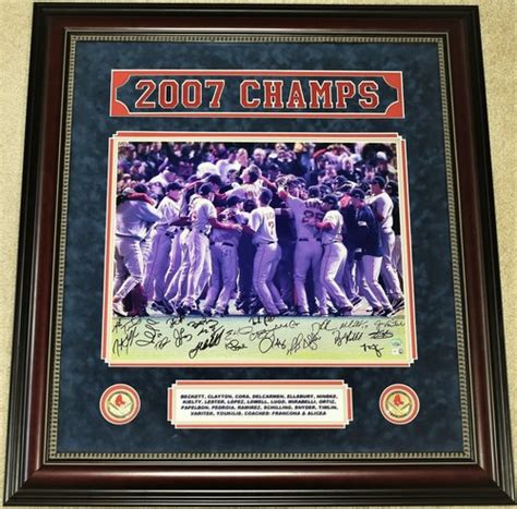 2007 World Series Red Sox Team Signed Photo by 23 Ortiz Ramirez ...