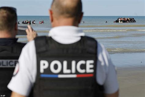 Dozens of migrants returned to France as hundreds more arrive
