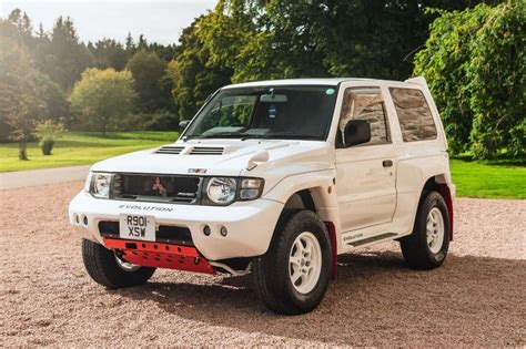 ESTE MITSUBISHI PAJERO EVOLUTION DE 1997 ESTÁ SENDO LEILOADO NO REINO UNIDO | PlanetCarsZ