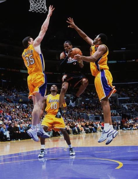 Los Angeles Lakers Shaquille Oneal, 2001 Nba Western Sports Illustrated ...