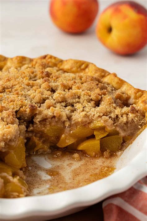 Best Peach Crumble Pie Recipe (brown sugar topping)