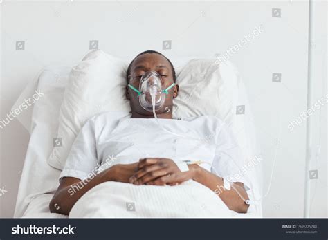 5,190 imágenes de Black man hospital bed - Imágenes, fotos y vectores ...