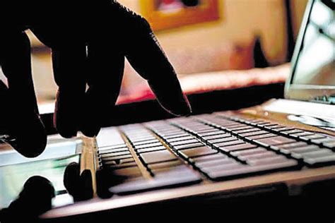 Meltdown, Spectre: AMD admits its chips exposed to both variants of CPU ...