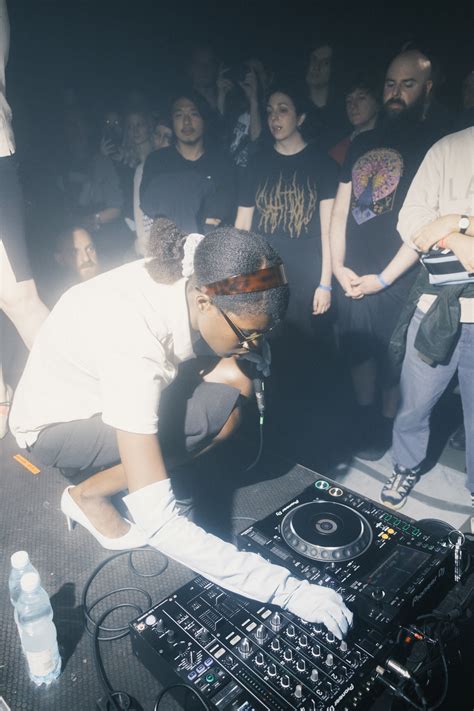 Logging On with Clara La San | Office Magazine