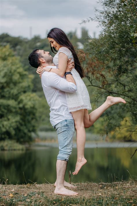 Cute Couples Hugging, Hot Couples, Romantic Couples, Love Couple ...