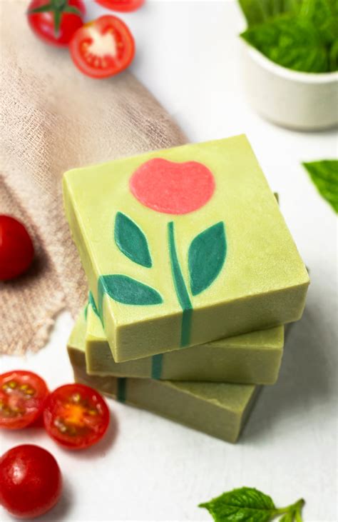 Cold Processed Tomato Basil AHA-BHA Moisturising Soap