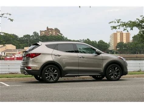 2017 Hyundai Santa Fe: 194 Exterior Photos | U.S. News
