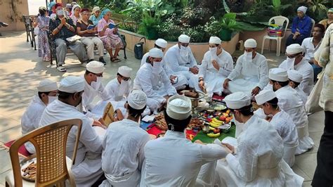 Parsi-Zoroastrians Commemorate 'Ava Roj' With Prayers At Heritage ...