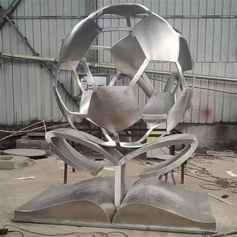 不锈钢运动主题雕塑-无锡市百花园雕塑艺术有限公司