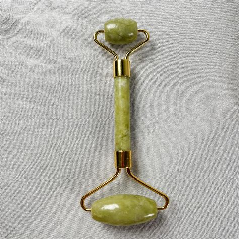 Jade Face Roller – Pushkar