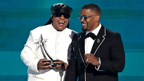 Jamie Foxx honored with BET Icon Award, delivers tearful speech on ...