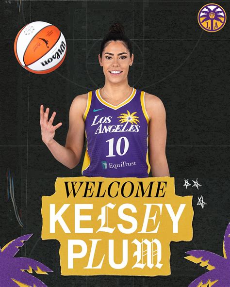 Kelsey Plum | 🏛️ Ps: Had to put my feet on the grass 😜 | Instagram