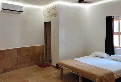 4BH Pool Villa R03 | Yeoor Hills | Club Leisure